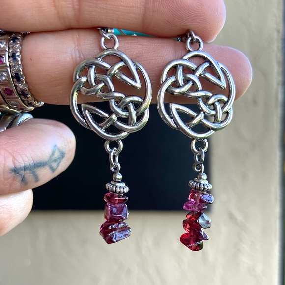 Celtic knot dangly earrings & genuine red garnet gemstones chips . Steel posts - Picture 7 of 12